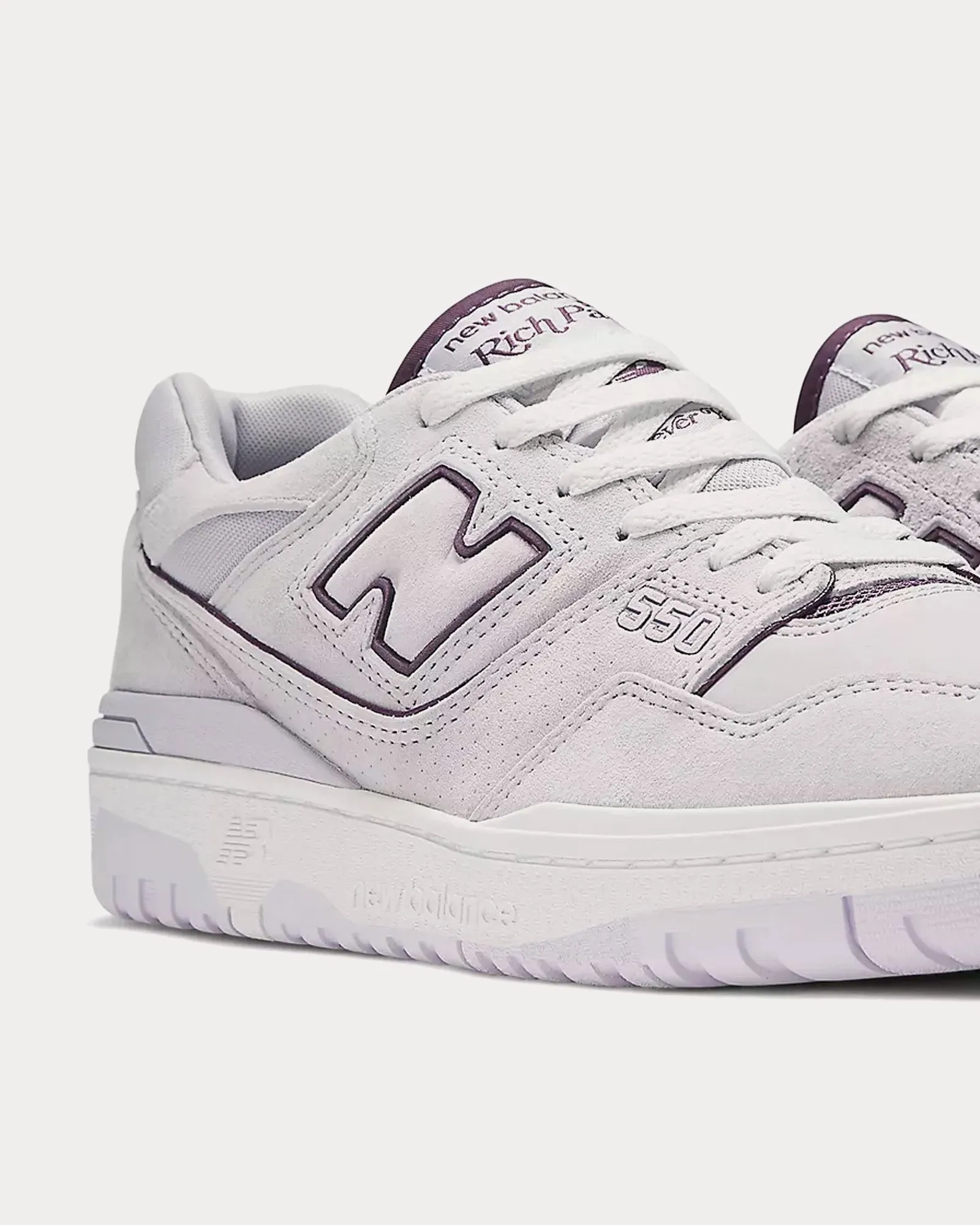 Women's Figs New Balance 327 550  Grey Violet / Midnight Violet Low Top Sneakers