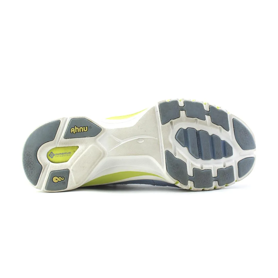 AHNU YOGA FLEX Running And White Running Shoes