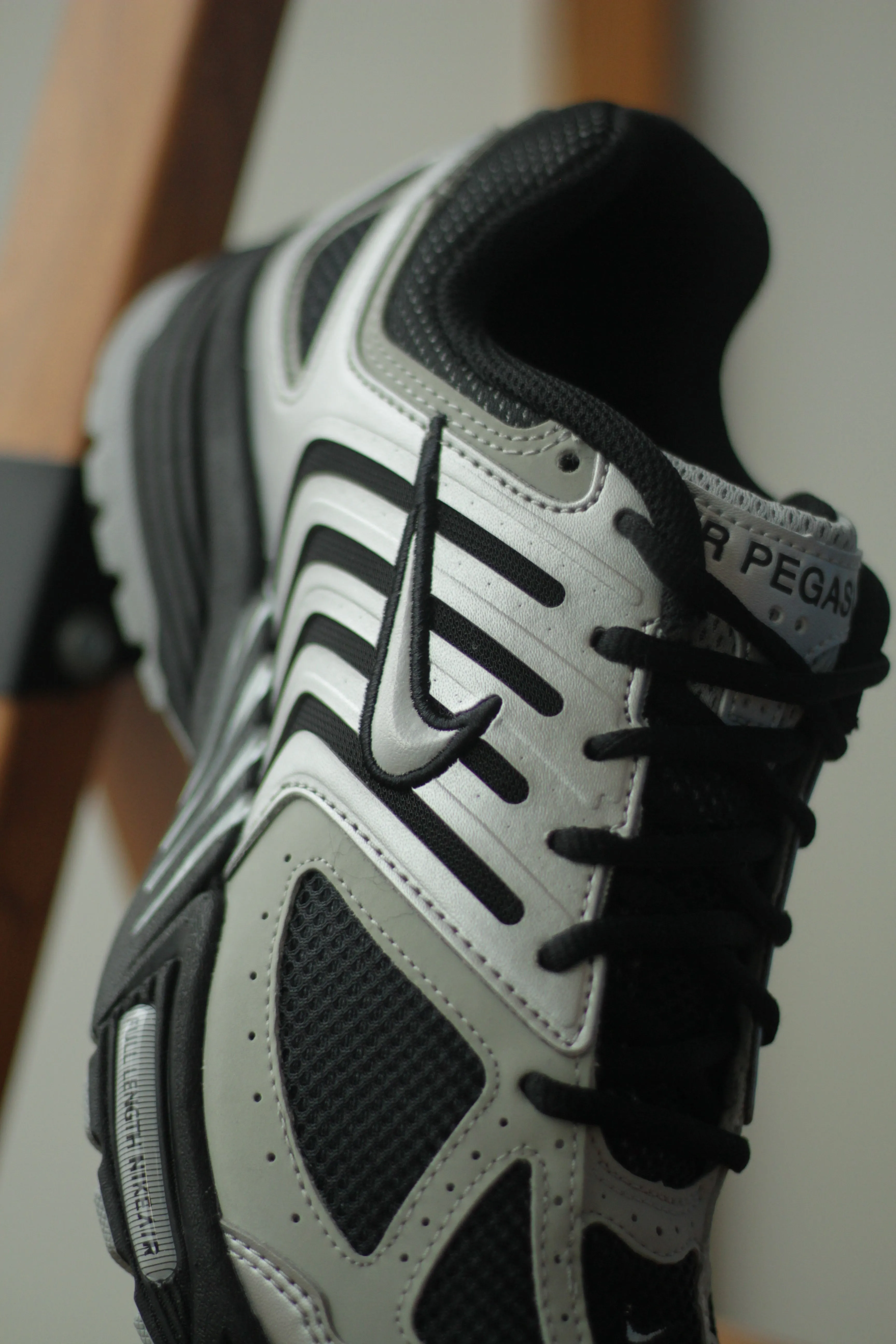 AIR PEGASUS 2005 "METALLIC SILVER" Asics Shoes For Neutral Runners