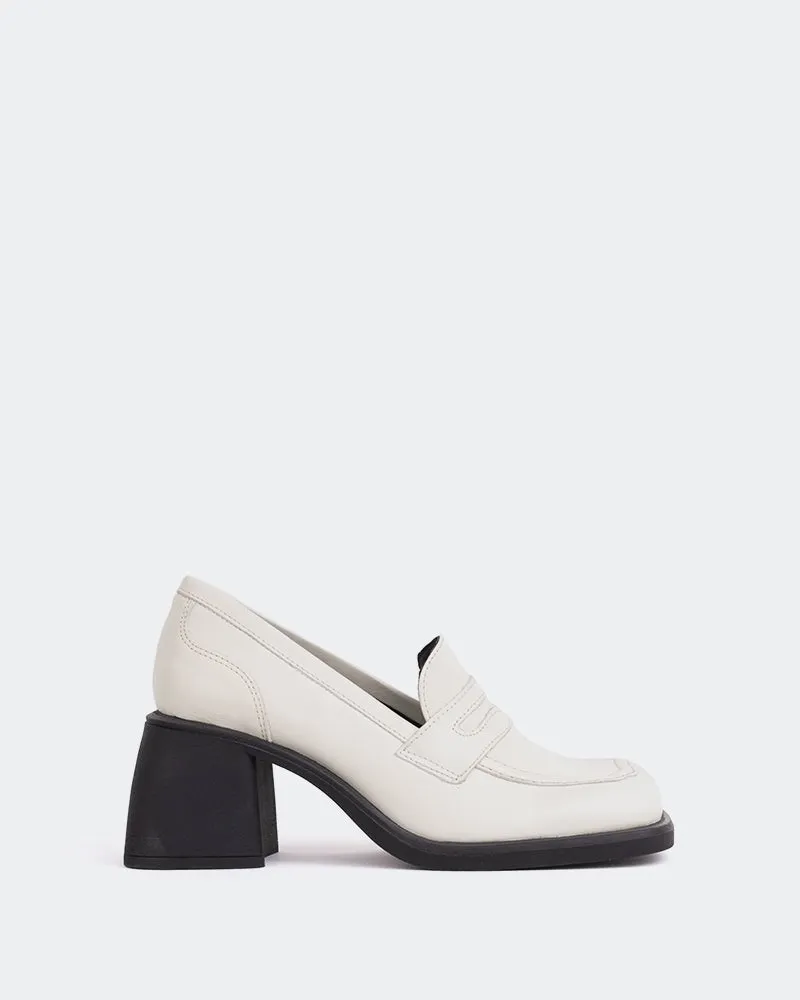Station Off White Leather Mk Shoes Loafers