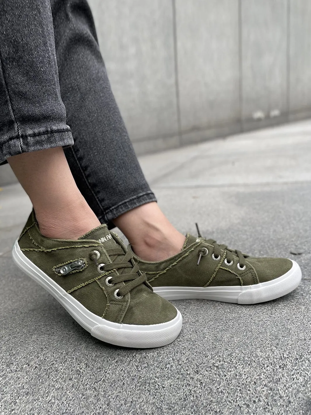 Sneakers That Go With Dresses JENN ARDOR Elastic Slip-On Sneakers - Retro Fashion Comfort