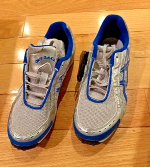 Kiko Kostadinov X Asics Shoes Asics Mens Outback HCS Spikeless Track Cleats Silver Calypso Sz 7.5