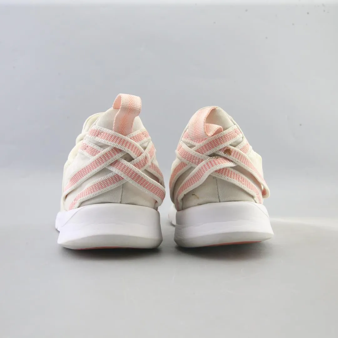 Rocker Running Shoes ASICS  GEL-FIT SANA 3