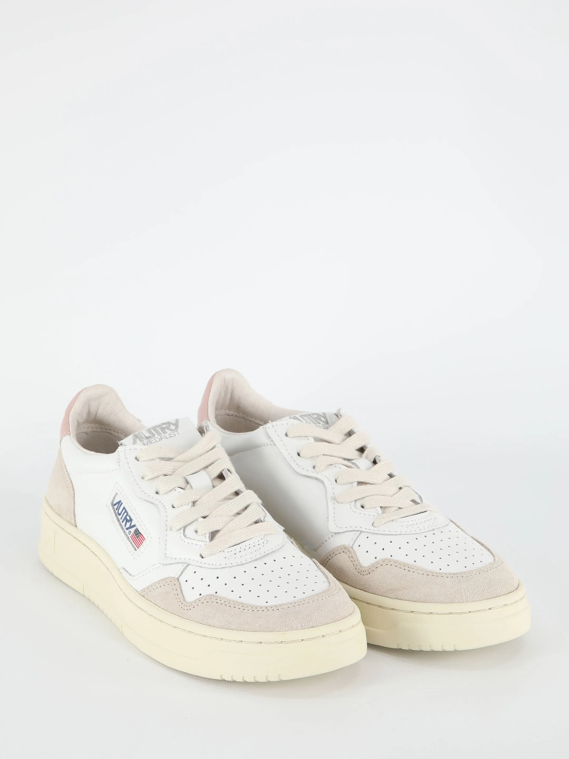 Size 11 Sneakers Autry Medalist Low Sneakers In White And Powder Leather