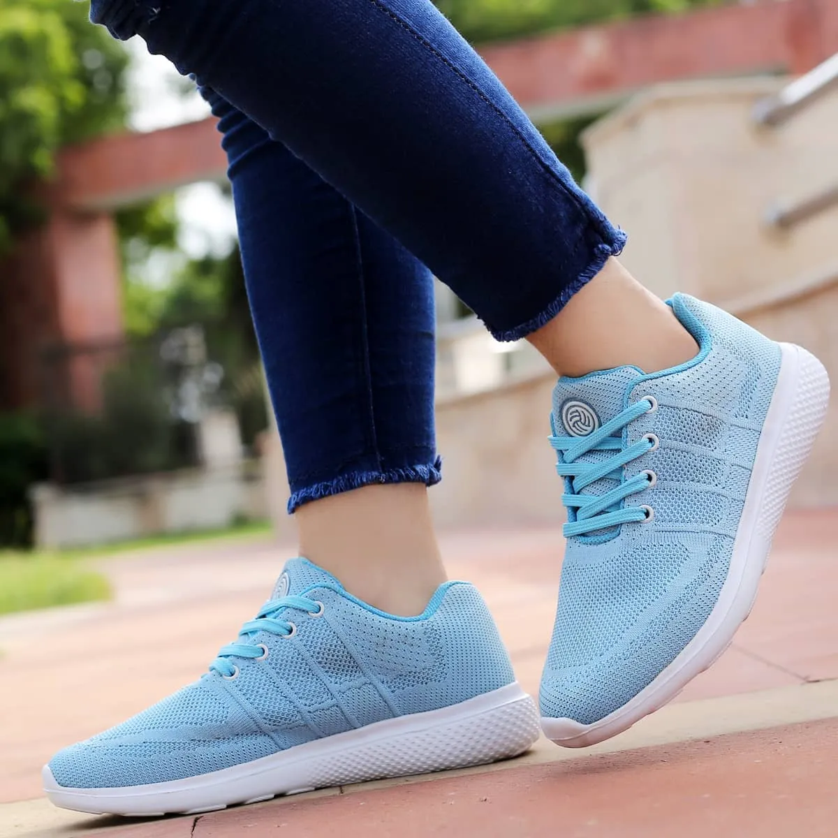 Sneakers Classic Leather Bacca Bucci Women Everyday Running/Walking/Training Shoe