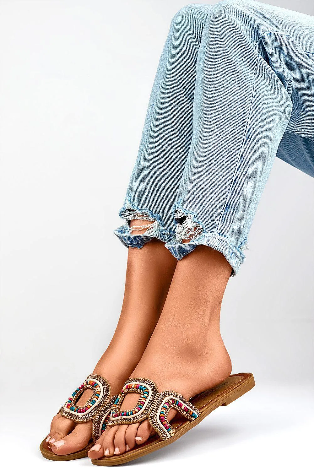 Dakine Flip Flops Beaded Sandals: Vibrant Summer Flip-flops