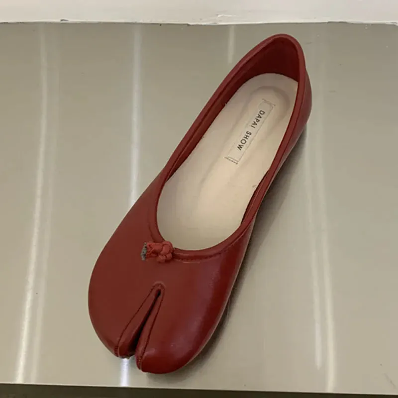 DAIIIBABYYY  -  2024 Autumn New Brand Women Flat Shoes Fashion Split Toe Bottom Loafers Ladies Casual Microfiber Leather Comfy Flats New Shoes Best Italian Loafers