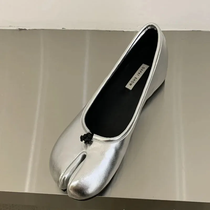 DAIIIBABYYY  -  2024 Autumn New Brand Women Flat Shoes Fashion Split Toe Bottom Loafers Ladies Casual Microfiber Leather Comfy Flats New Shoes Rene Caovilla Loafers