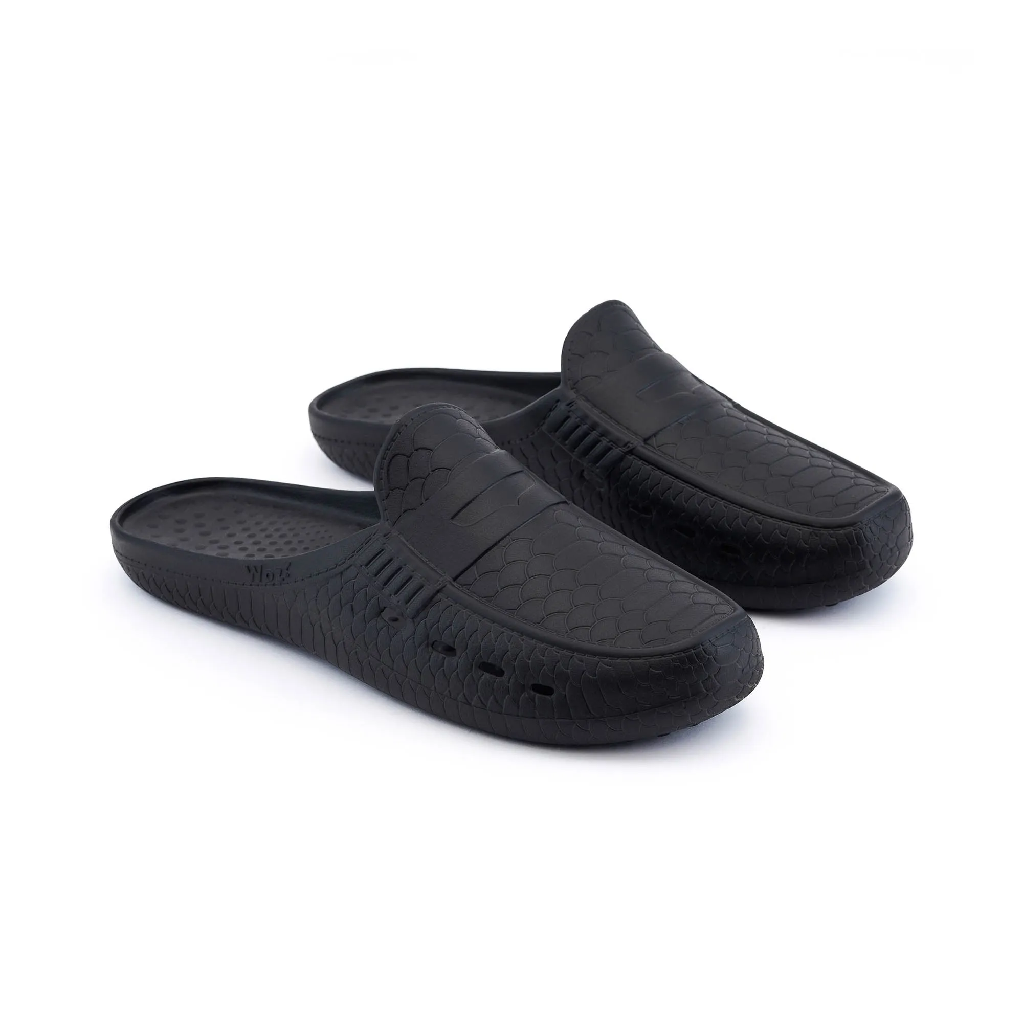 Skyla Bay Slip On Sneaker Dandy Black Slip Ons