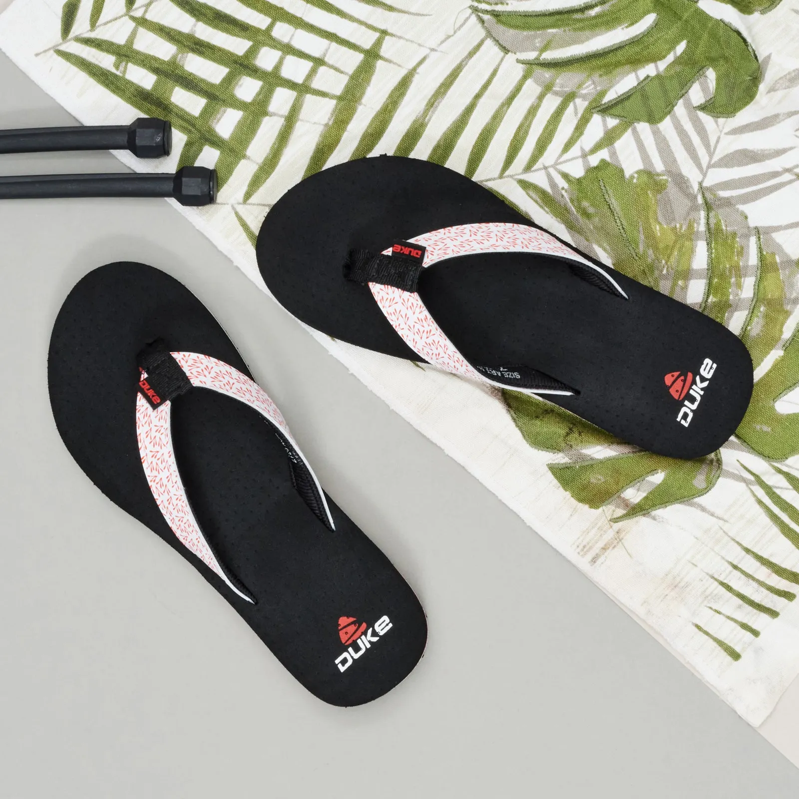 Duke Women Flip-Flops (XFW0317) Flip Flops At White House