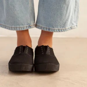 Capri Organic Cotton Canvas Plimsoll Sneakers - Black Best Travel Sneakers