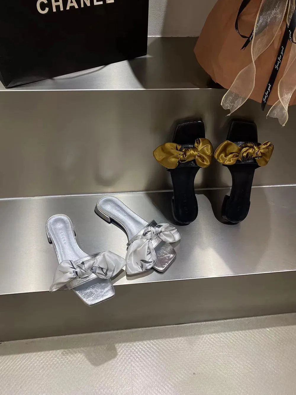 binfenxie  -  Casual Women Slippers Summer Dress Shoes Bow Design Casual Slides Summer Outside Mules Black Silver Size 35-39 Party Slippers Personalised Slides Sandals