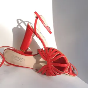 In Antigua Elegant Women Shoes