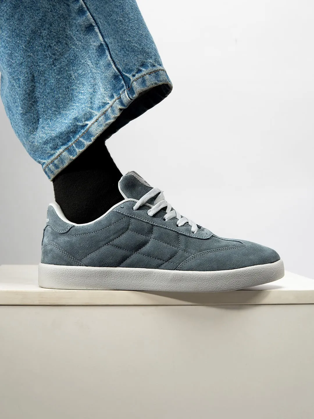 Bacca Bucci Fresco  Suede Low-Top Sneakers for the Urban Nomad Flat Head Shoes