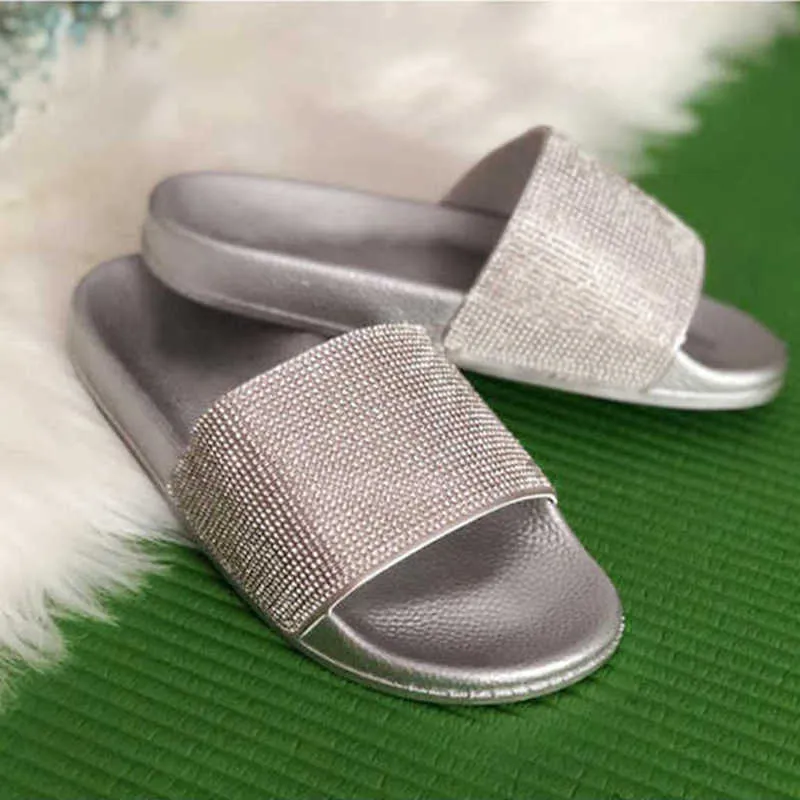 Flip Flops Designer Rhinestone Women Slippers Flip Flops Summer Women Crystal Diamond Bling Beach Slides Sandals Casual Shoes Slip On Slipper