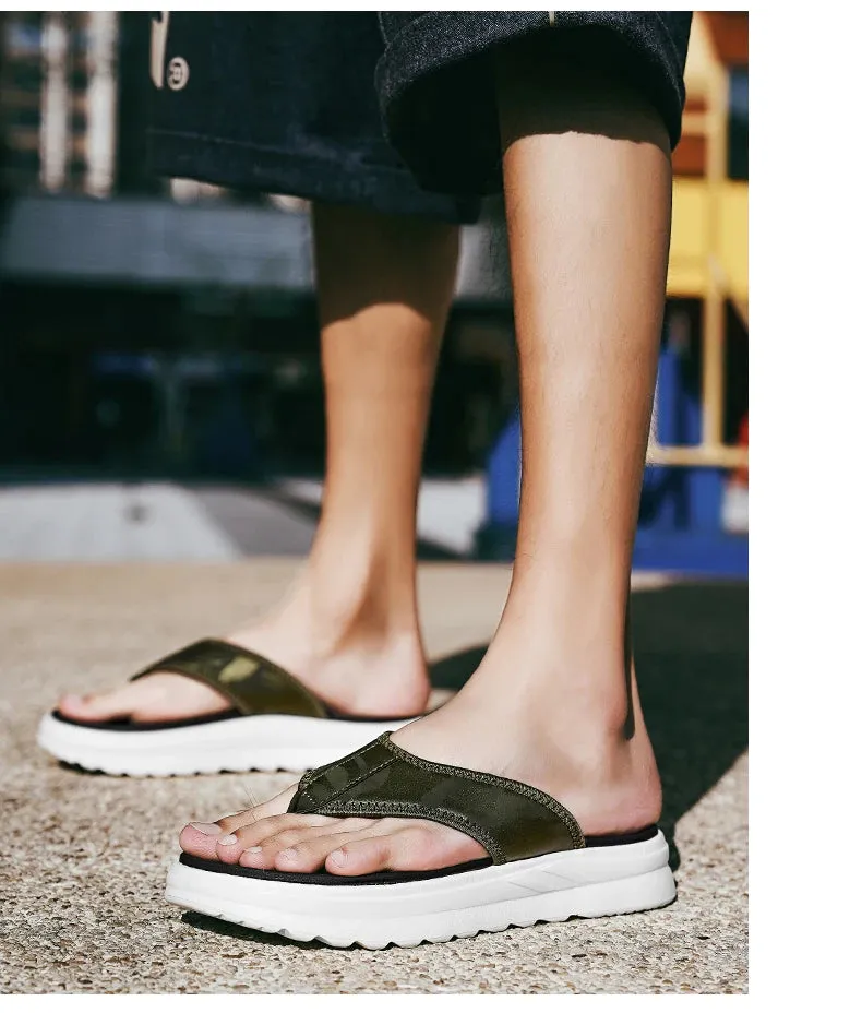 High Quality Outdoor Men Flip Flops Sandals Beach Slippers Design Mens Non-slip Comfortable Indoor Slippers Men Casual Shoes Devil Slide