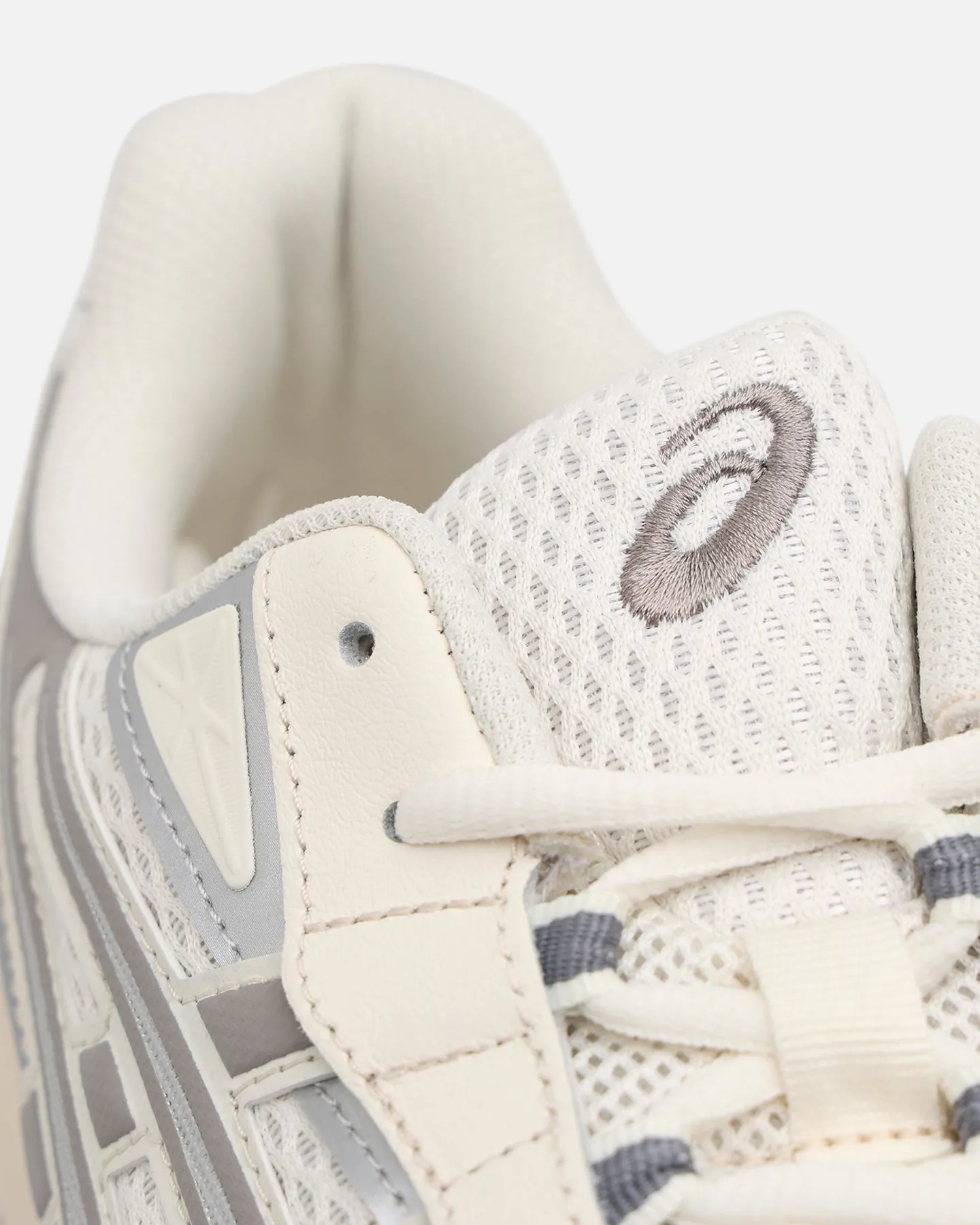 Asics Gel-NYC 2055 Cream/Grey Shop Deals On Asics Novablast 5 Running Shoes