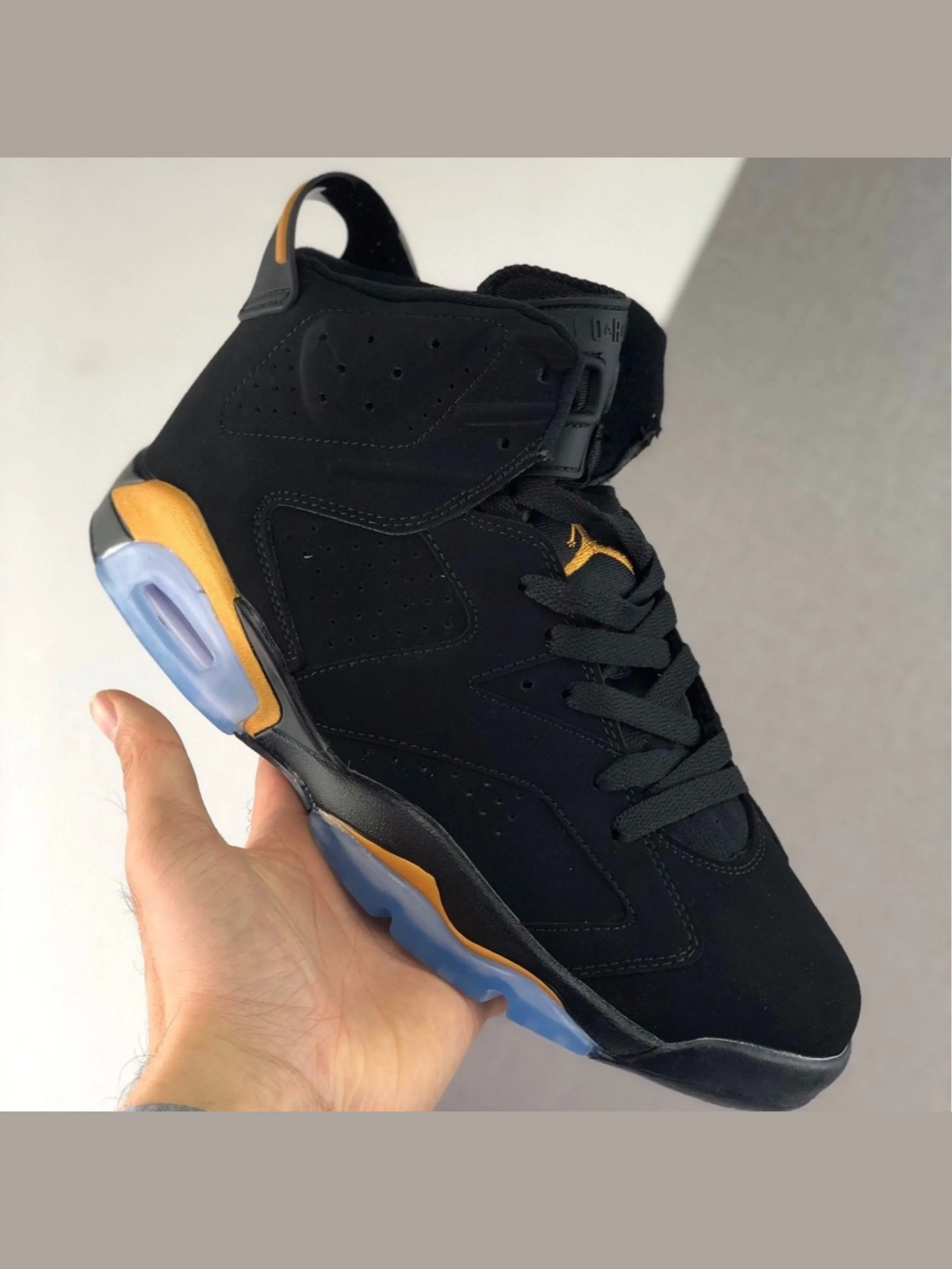 Asics Tennis Shoes Gel-resolution 7 Jordan 14 Retro Last Shot Black Metallic Gold 