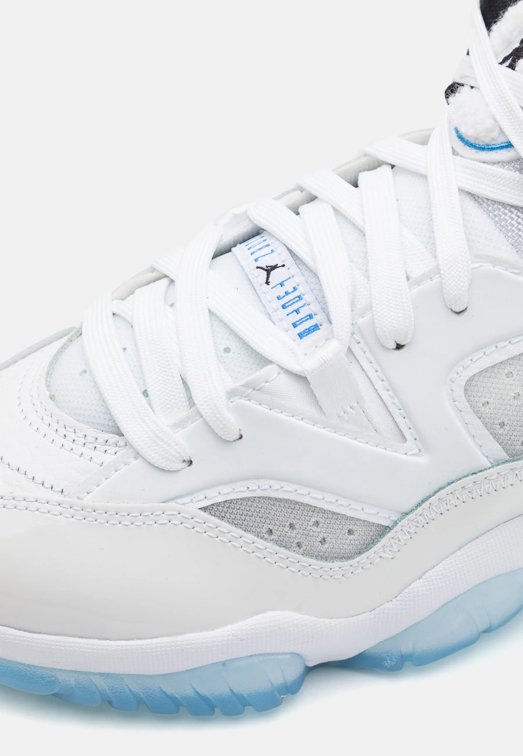 Jordan JUMPMAN TWO TREY (GS) Marvel Asics Shoes