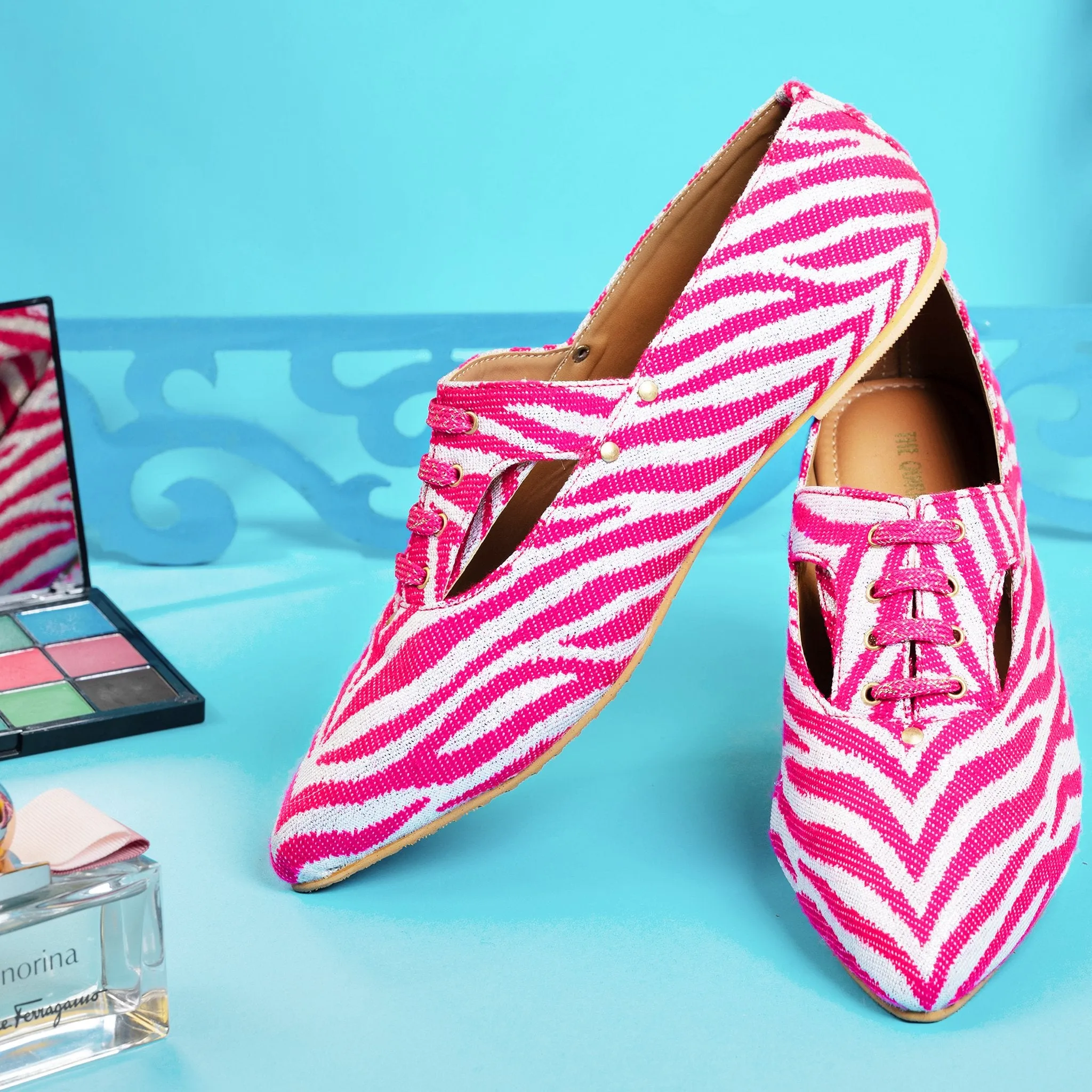 Juliet Oxfords in Pink Mens Wingtip Oxford