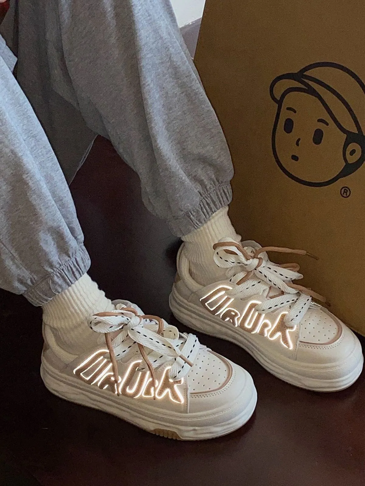 Kicksteria - Letter Patchwork Women Shoes Old Reebok Sneakers