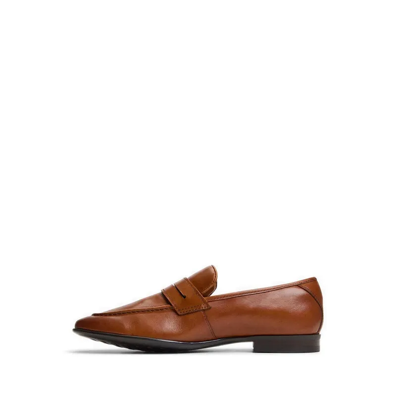 LARAEDE LOAFERS - COGNAC Chinese Slip Ons
