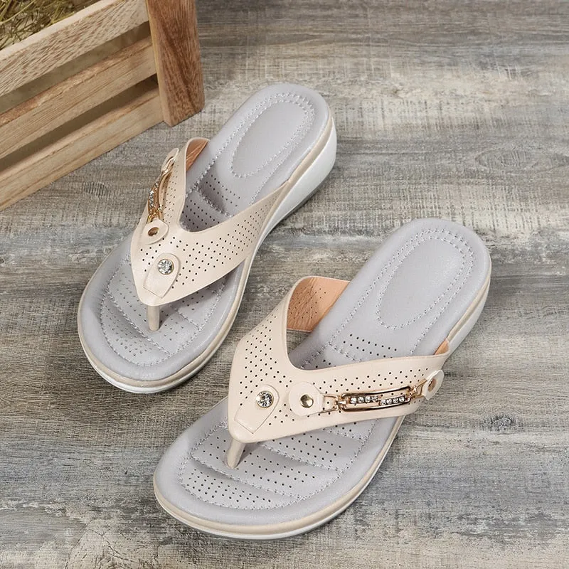 2022 NEW Flip-flops Women Wear Non-slip Thick-soled Wedges Women Sandals Slippers In Summer Women Wear Beach Shoes Surf Wear Flip Flops