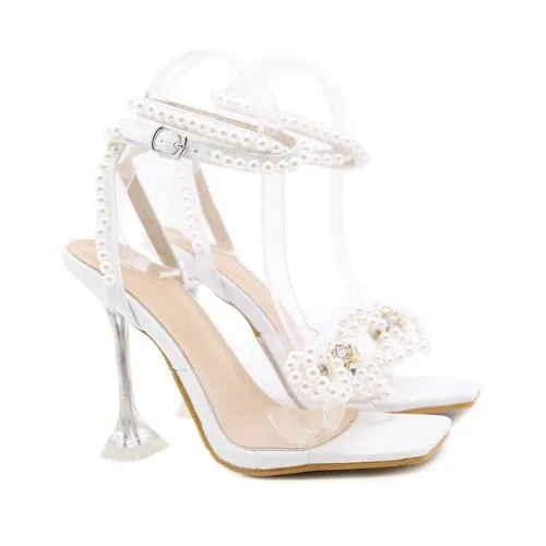 Outfits With Platform Sandals Elevate Your Style: Grace's Beige Bow Sandals