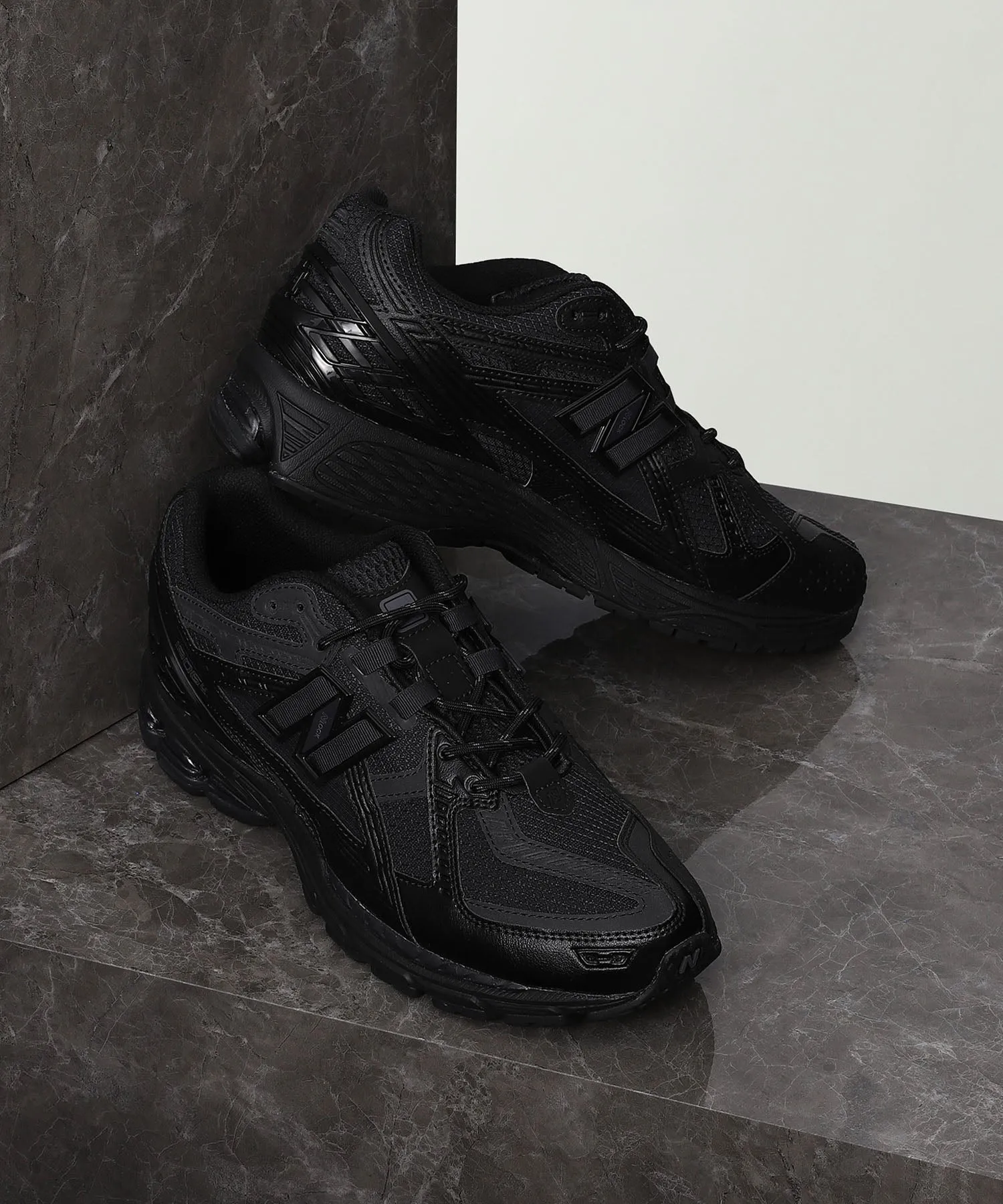 M1906NJ New Balance 1906r Black/multi Unisex Shoe