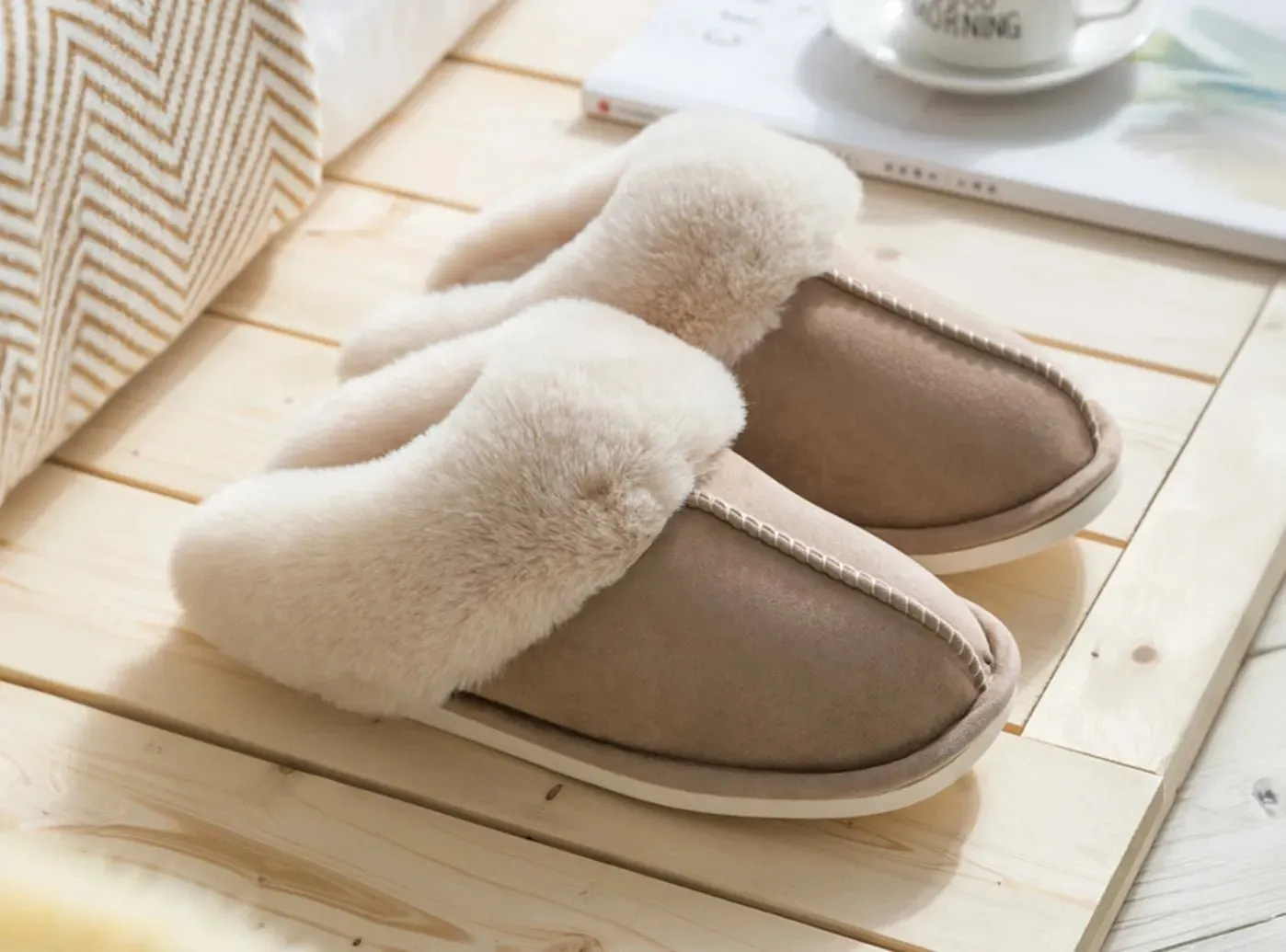 Short Slippers FitVille Women's Plush Indoor Slippers