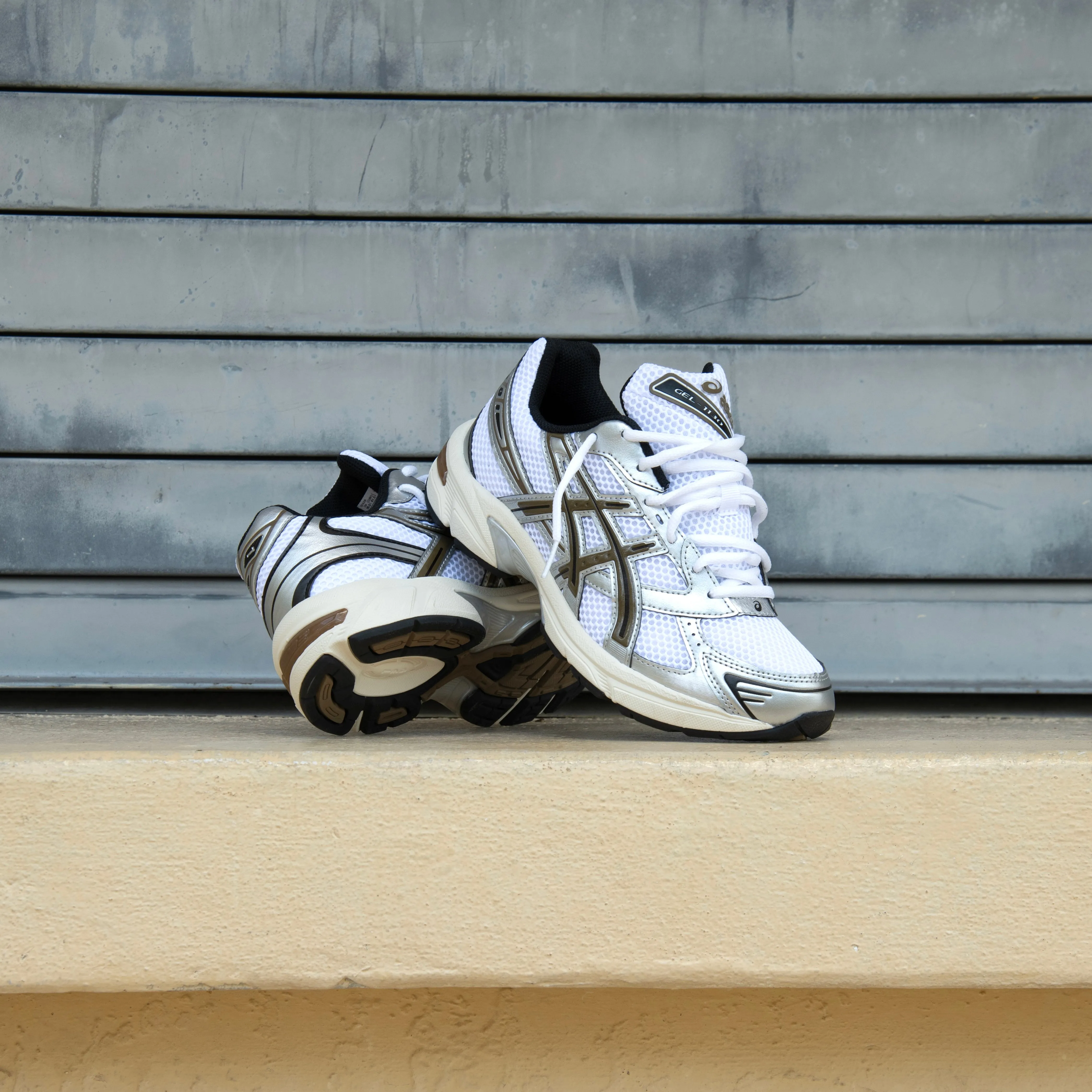 Asics Studs Shoes Mens Asics Gel-1130 (White/Clay Canyon)