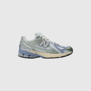 New Balance 1906R - Ice Blue / Melon Water New Balance Women's Fresh Foam X Evoz V3 Running Shoes