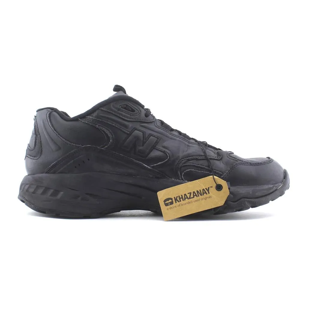 NEW BALANCE 301 Endorphin Running Shoe