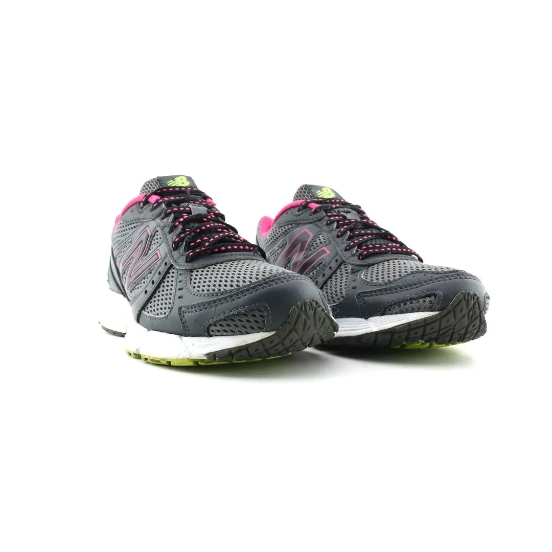 NEW BALANCE 495V2 Foot Shaped Running Shoes