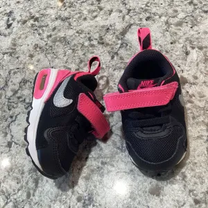 Nike DWW Tennis Shoes 3C Black/Pink Asics Shoe Fit Chart