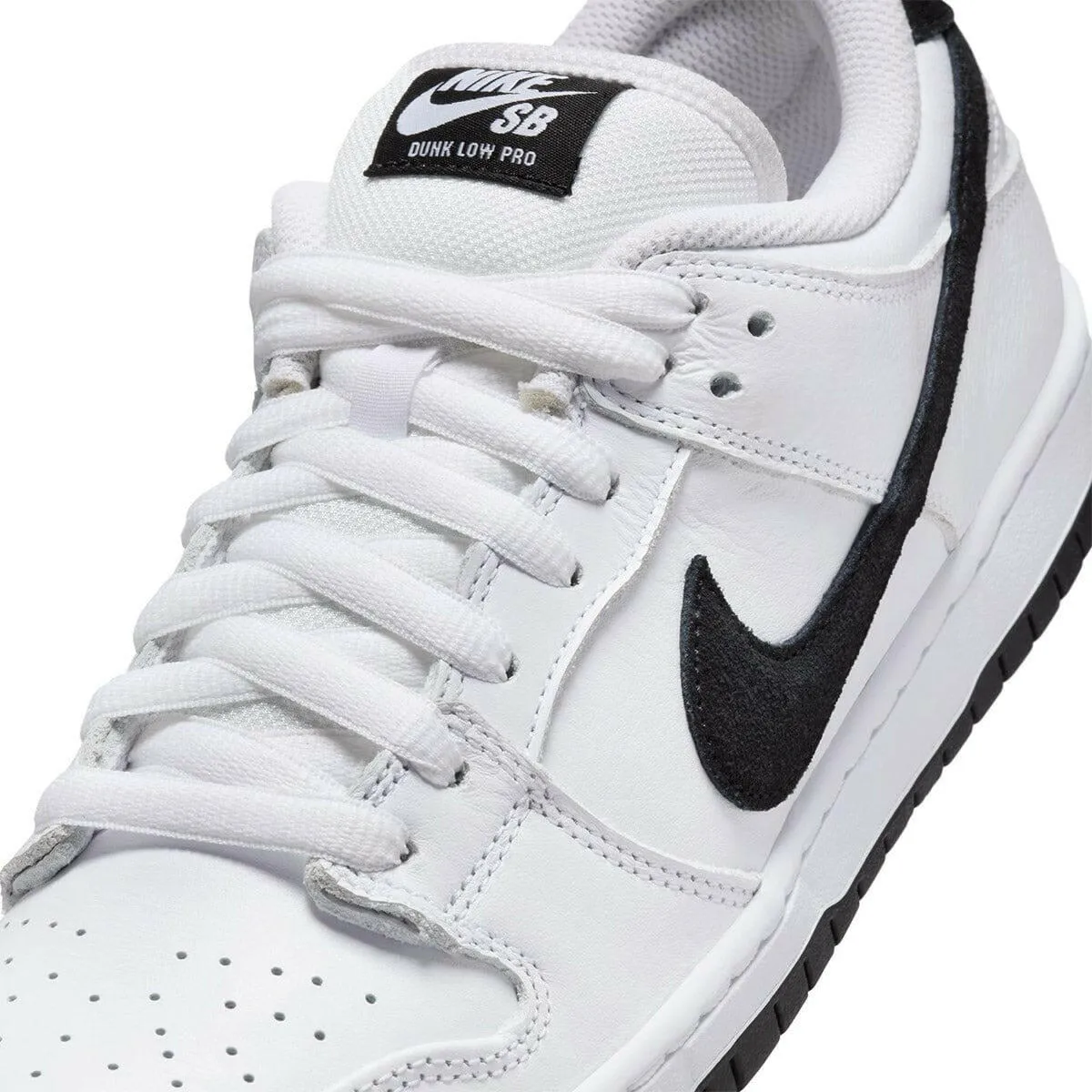 Underpronation Asics Shoes Nike SB - Dunk Low Pro Shoes White/Black