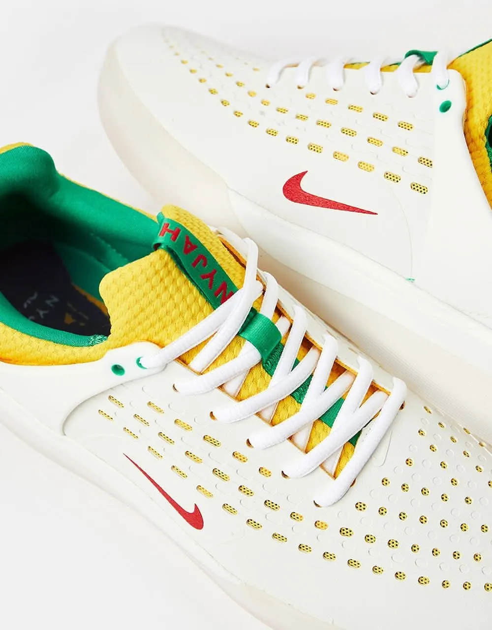 Asics Shoes Running Shoes Nike SB Zoom Nyjah 3 Premium Skate Shoes - Summit White/Black-Tour Yellow