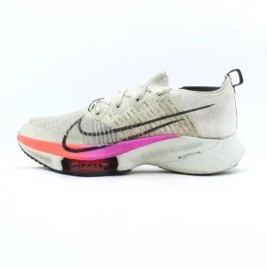 Widest Running Shoes NIKE TEMPO NEXT %
