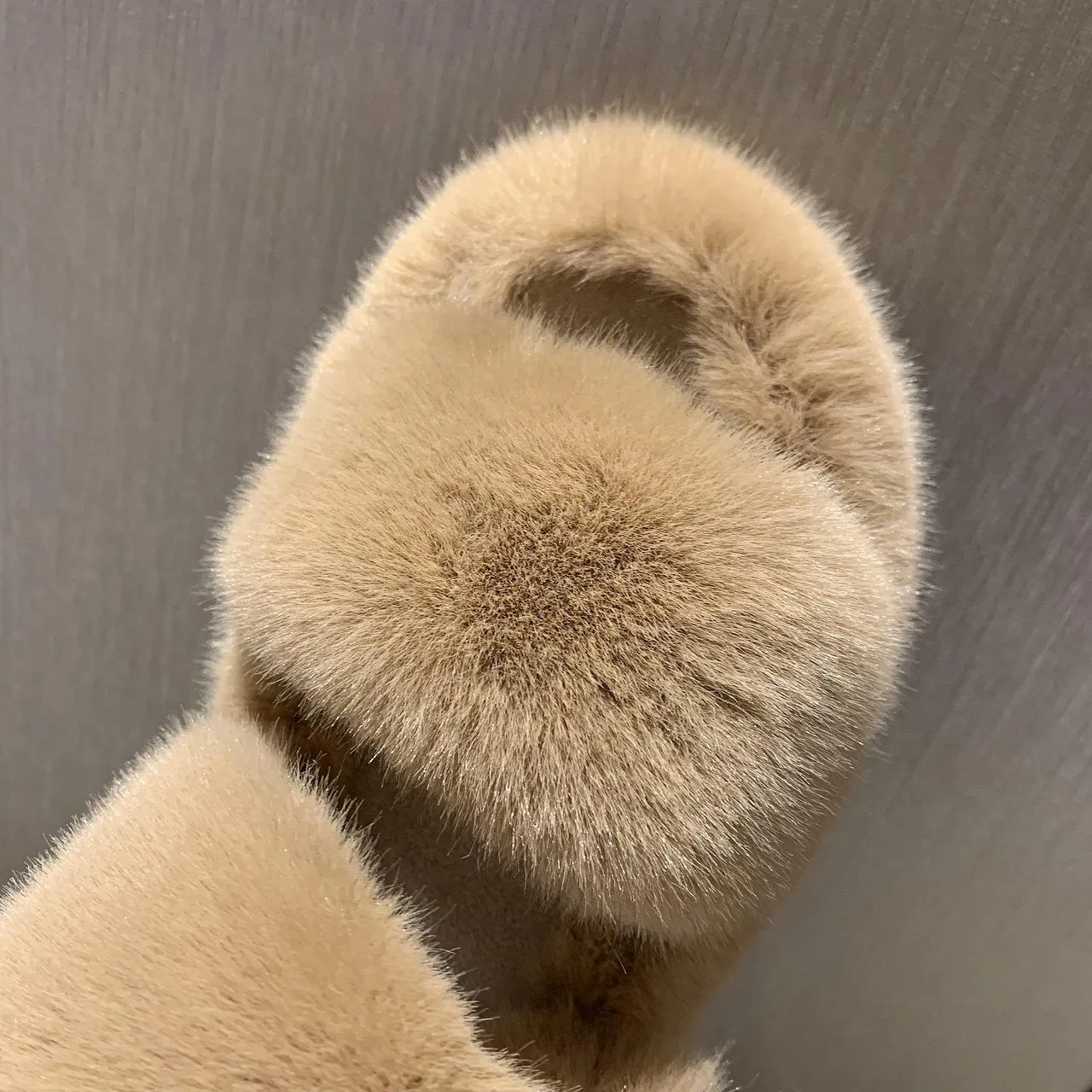 Newborn Slippers Chicvane Women's Two Bands Faux Fur Platform House Indoor Or Outdoor Slippers