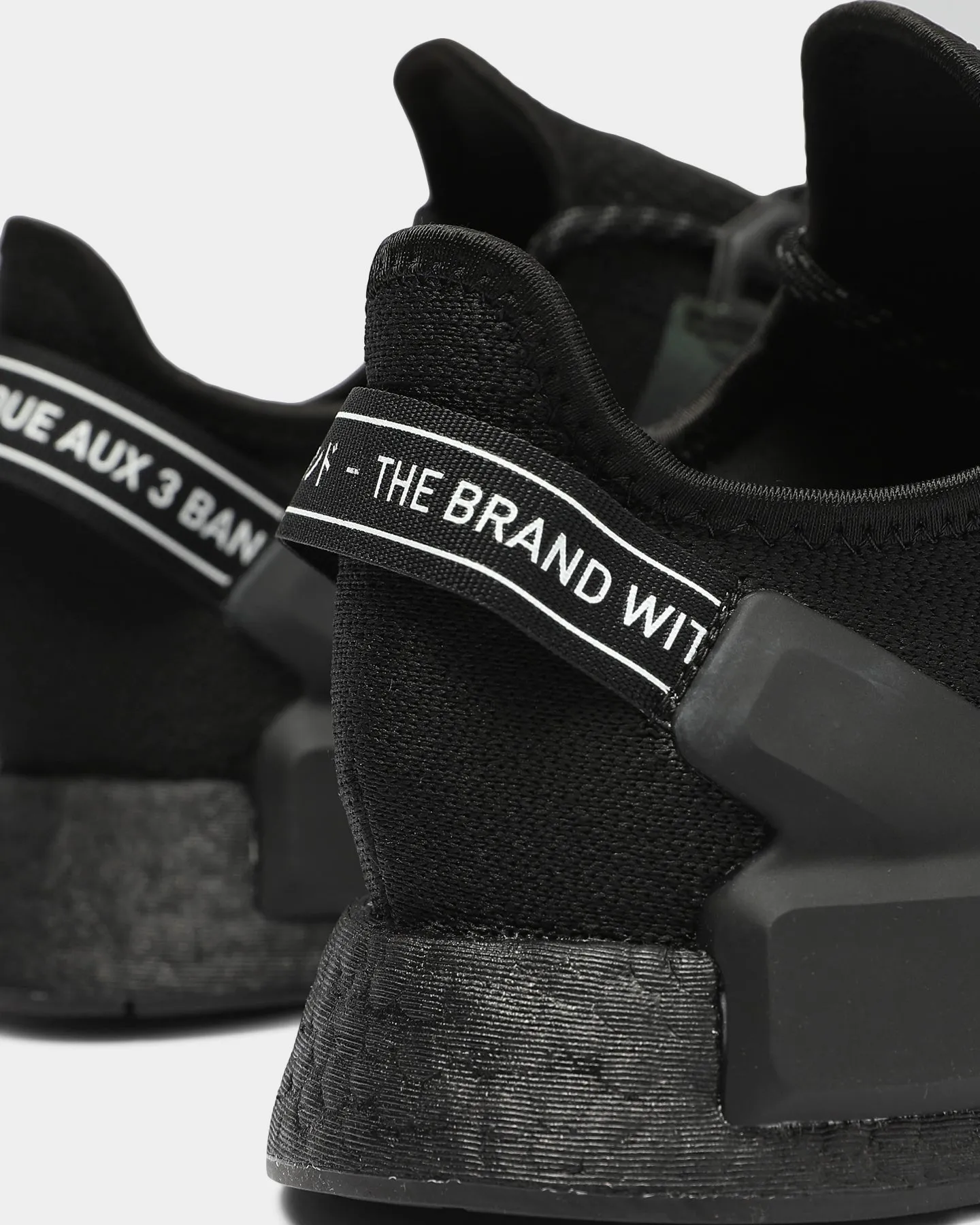 New Adidas Skateboarding Shoes Adidas NMD_R1.V2 Black/Black/Black