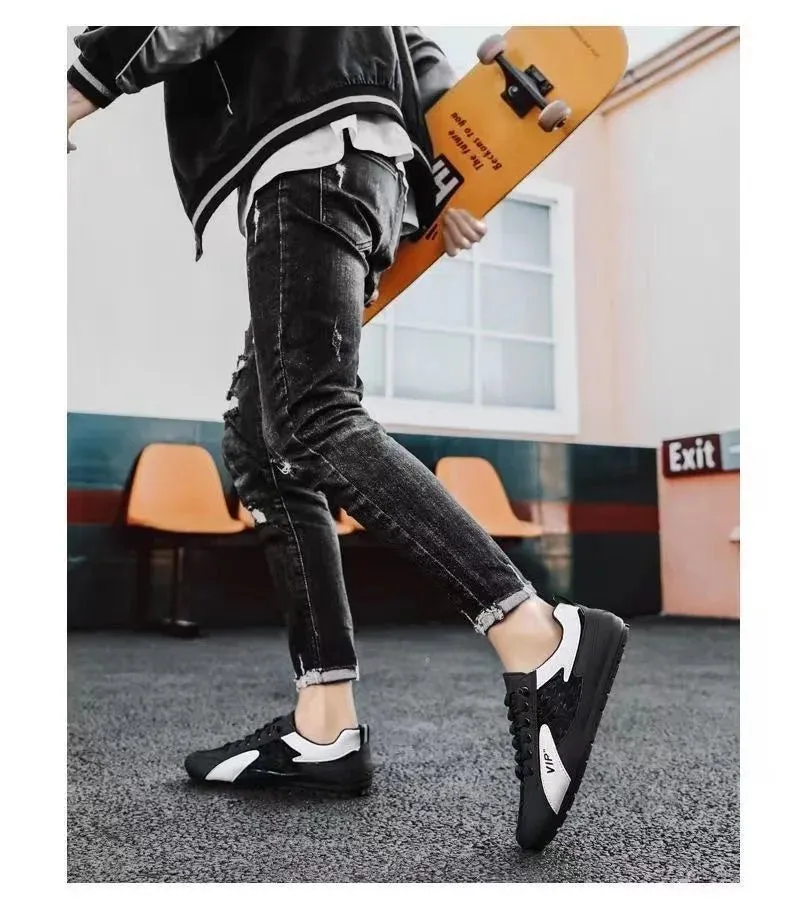 New Men Casual Shoes Summer Thin Section Baotou Half Slippers Fashion Wild Flat-bottomed Bean Shoes Men Sneakers Art Shoes