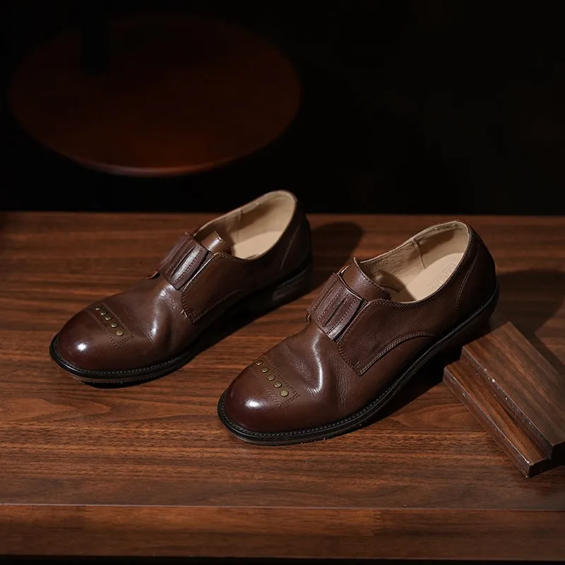 Ladies Oxfords Retro Cowhide Round Toe Rivet Decorated Low Heel Loafers in Black/Brown