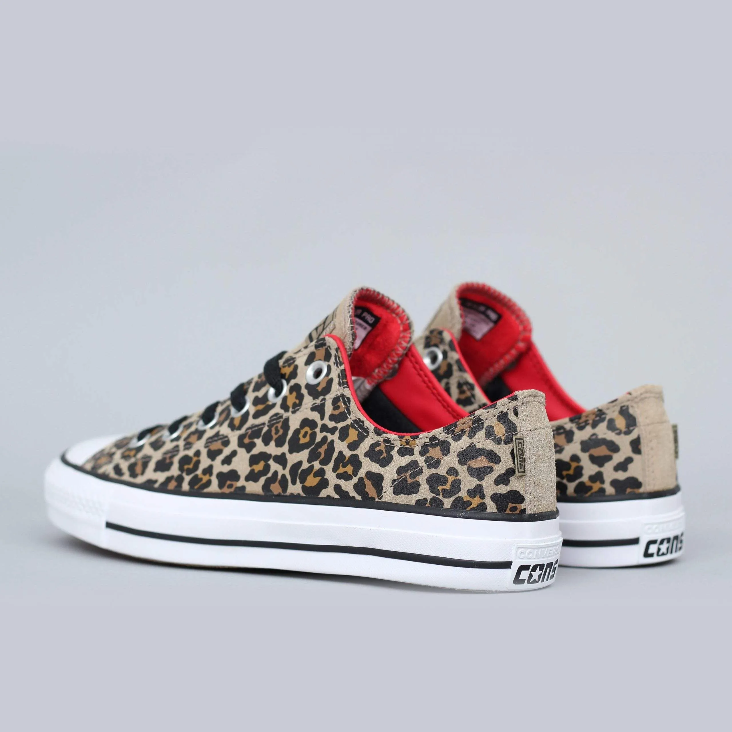 Asics Gel Tech Walker Neo 4 Walking Shoes Converse CTAS Pro OX Shoes Khaki / Black / White