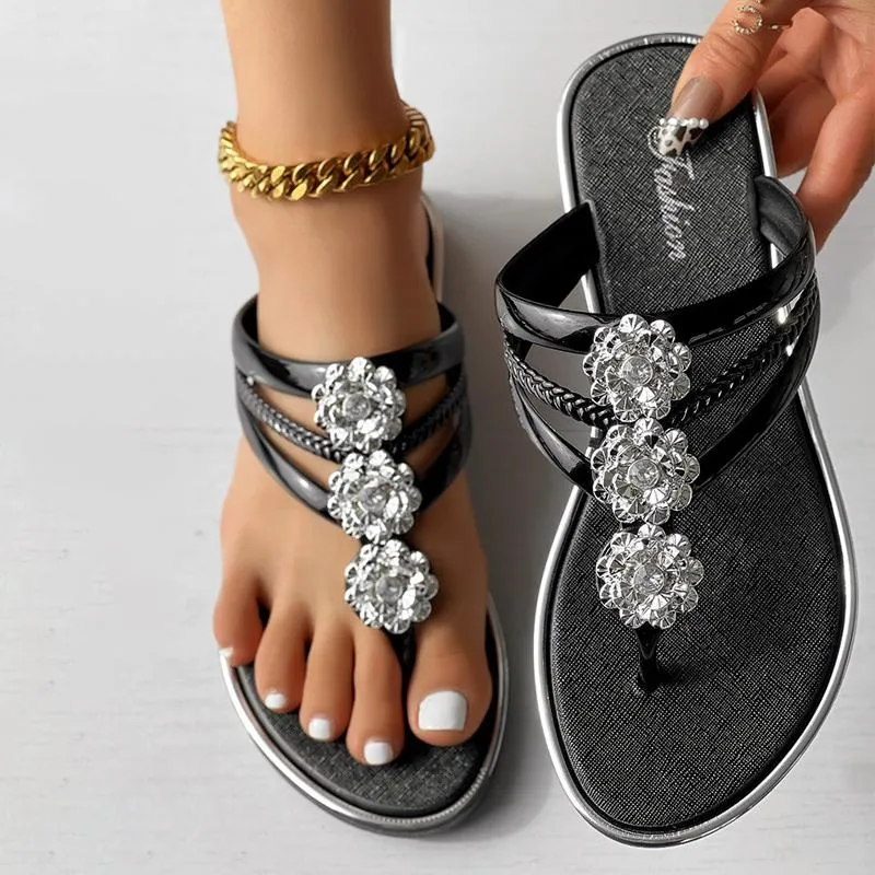 Rhinestone Pattern Hollow Out Slippers Well Worn Sandals