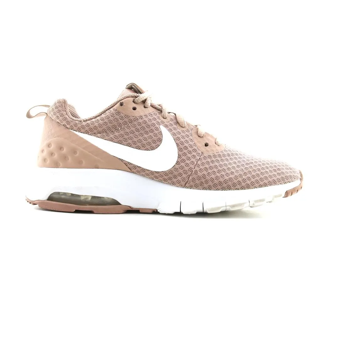 NIKE  AIR MAX MOTION LW Best Running Shoes For The Knees