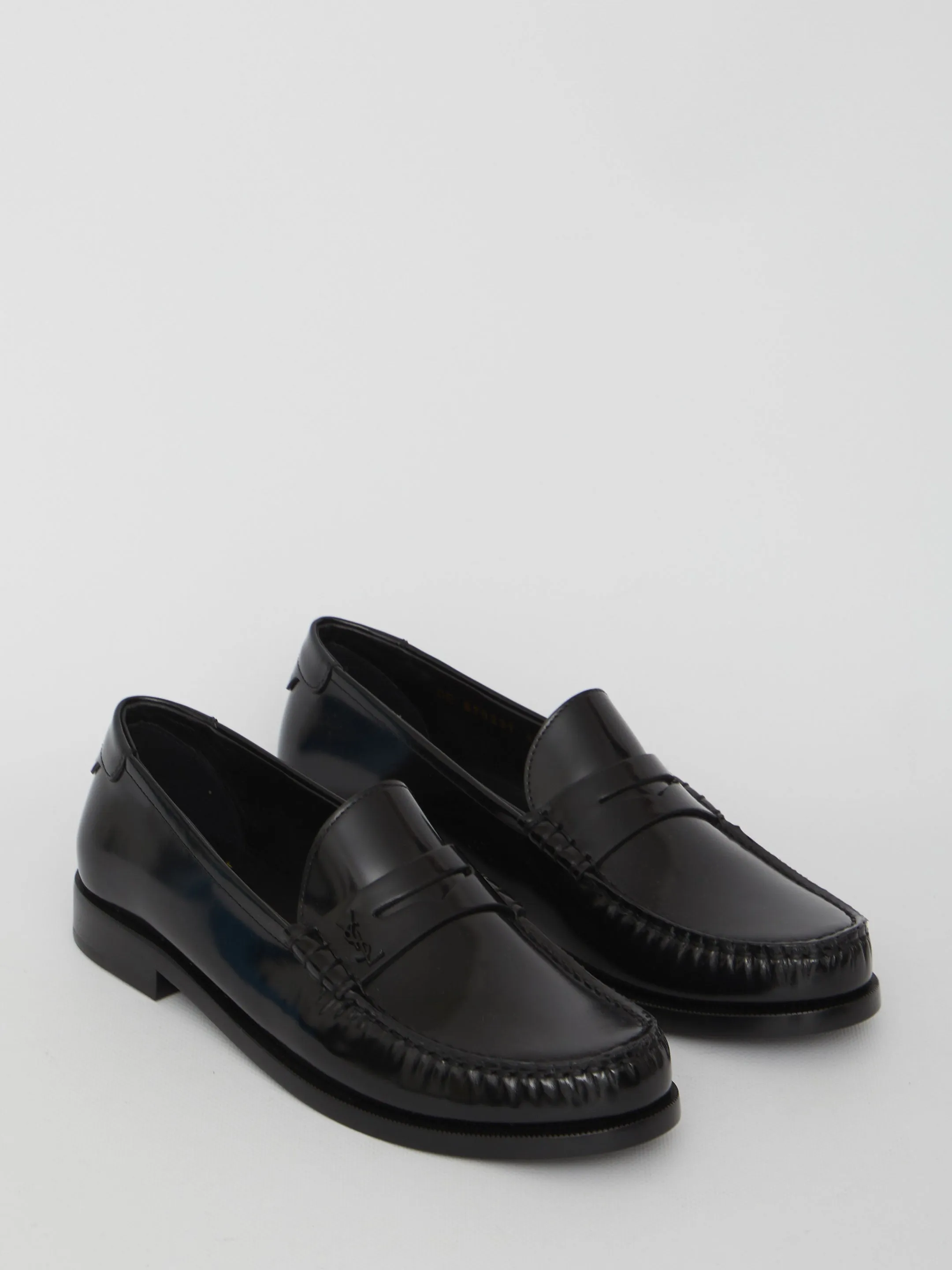 Loafers Wikipedia Saint Laurent Le Loafer Loafers