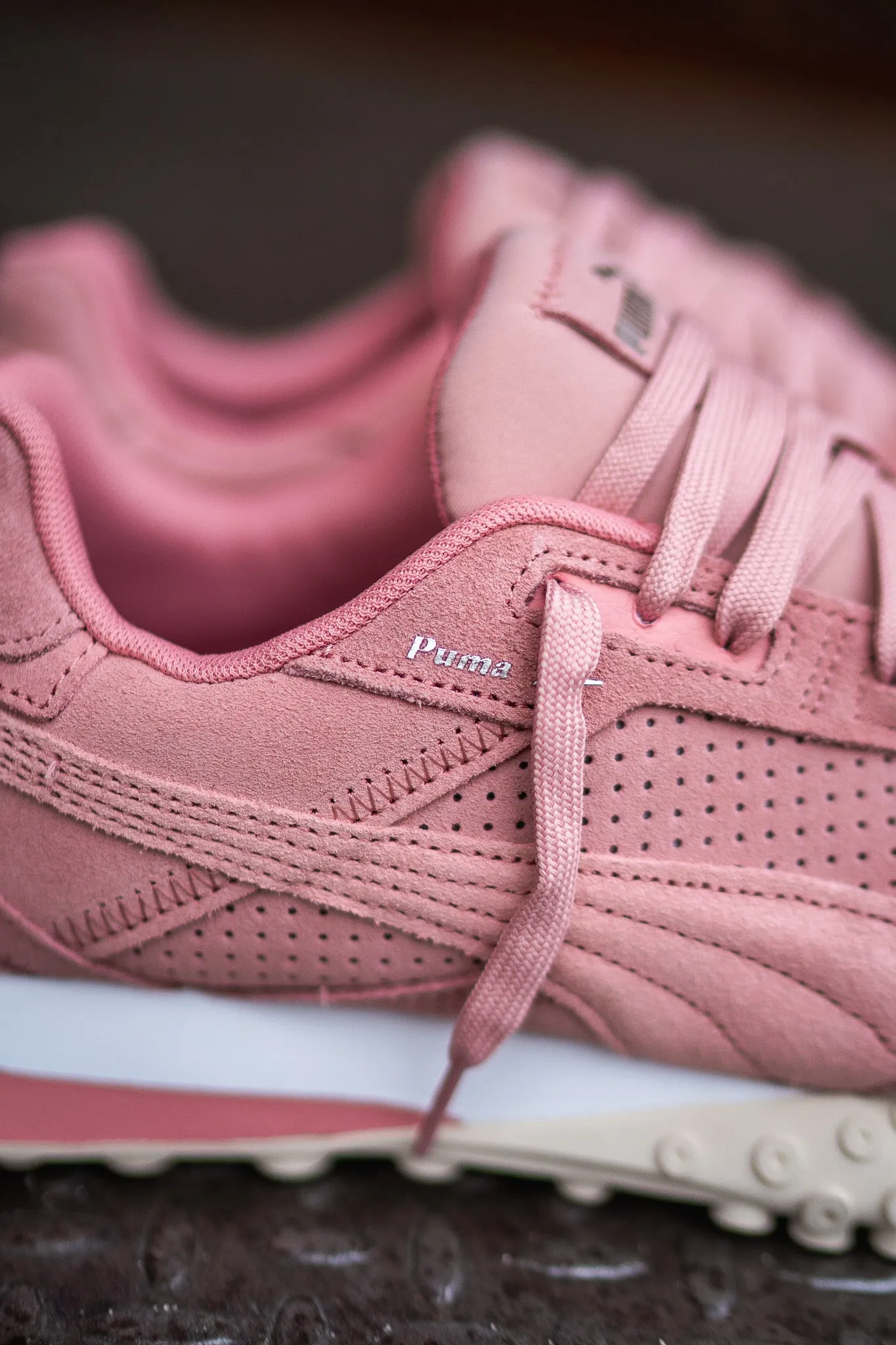 Sneakers Bar Women Puma Blacktop Rider (Future Pink/Alpine Snow)