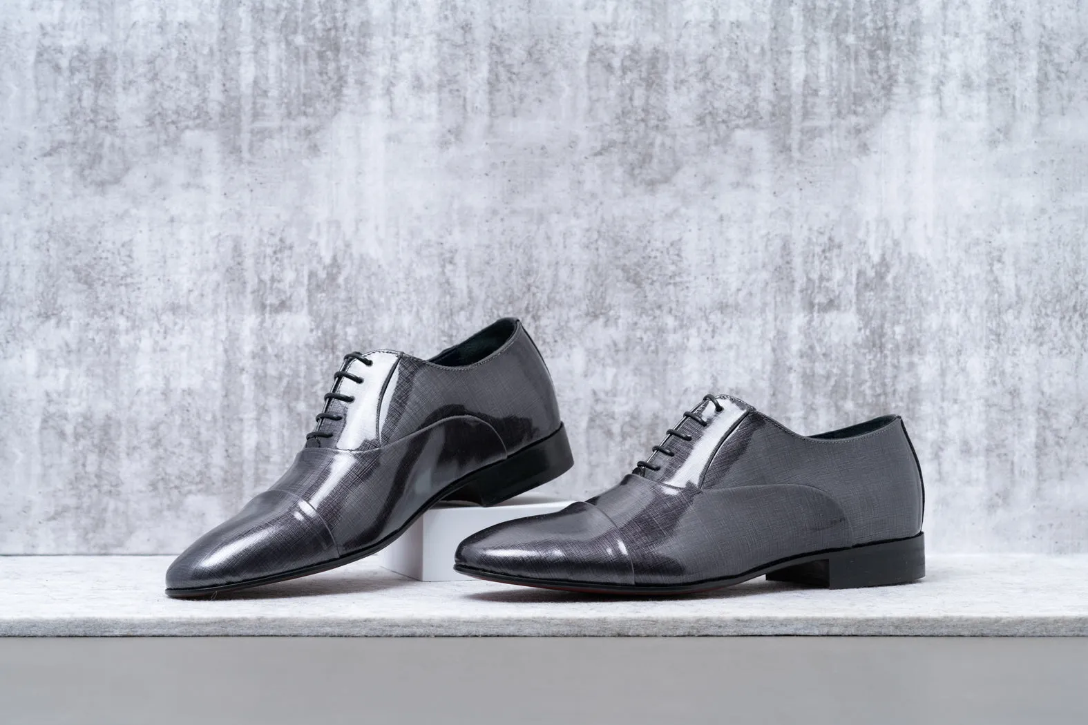 ELIANO patent Lace Up Shoes Velvet Flats Shoes