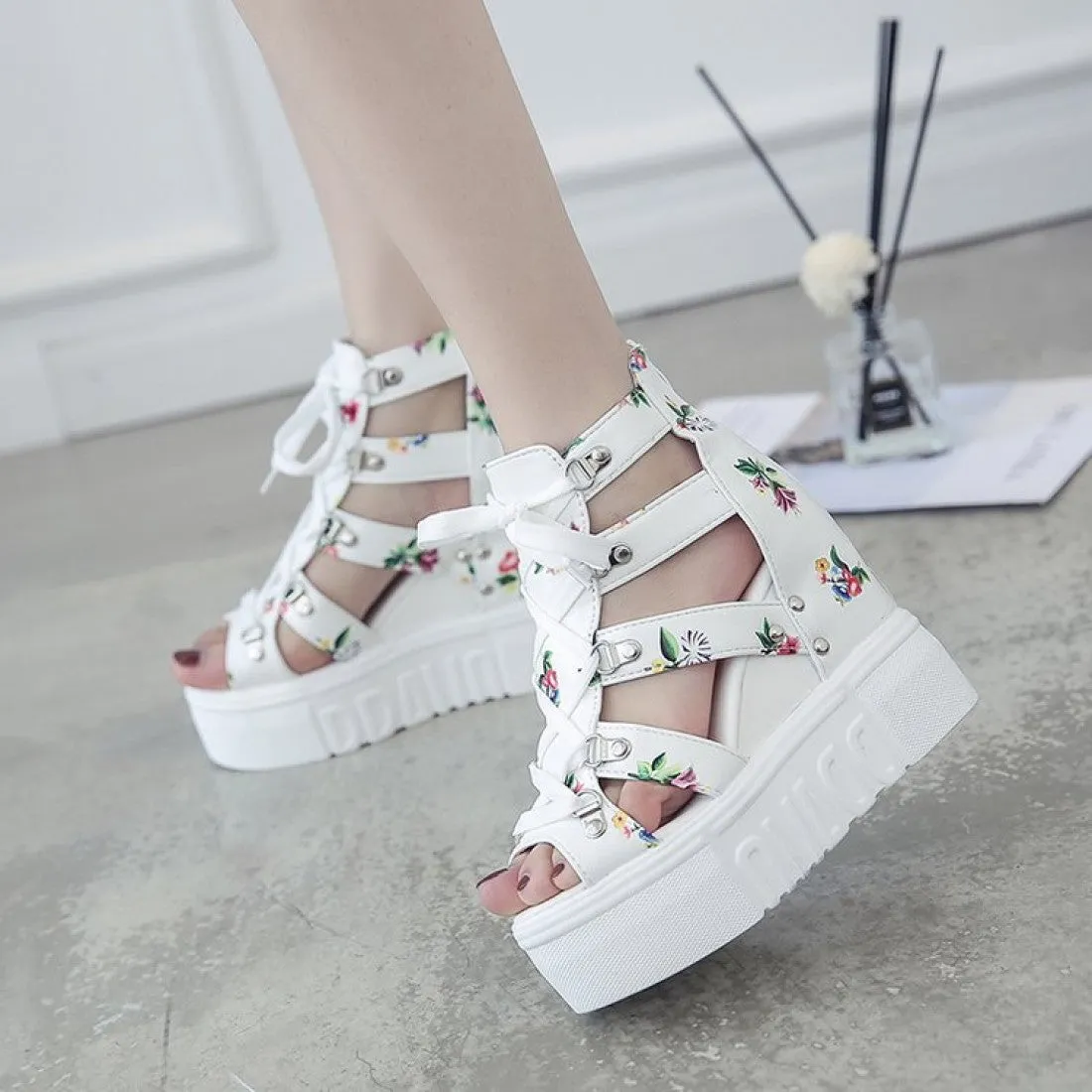 Women Floral Graphic Lace-Up Front Wedge Summer Sandals Shower Slip On Slides