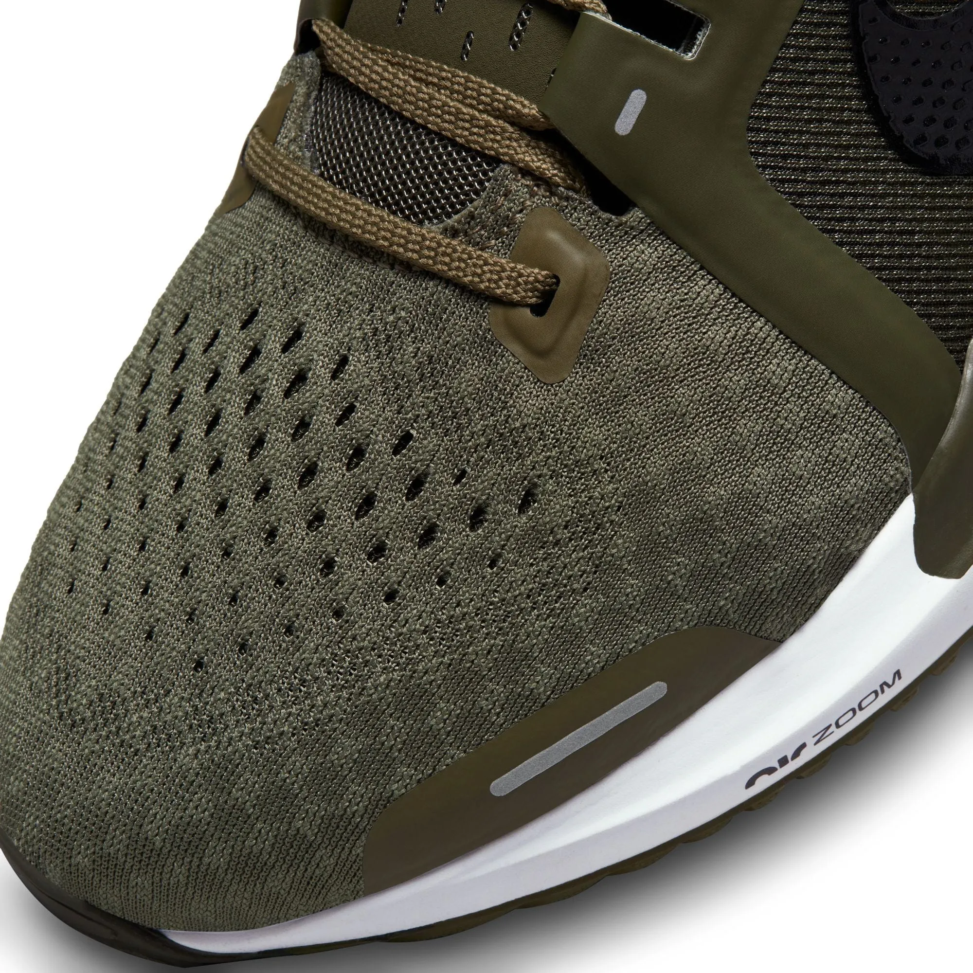 Swiatek Asics Shoes Air Zoom Vomero 16